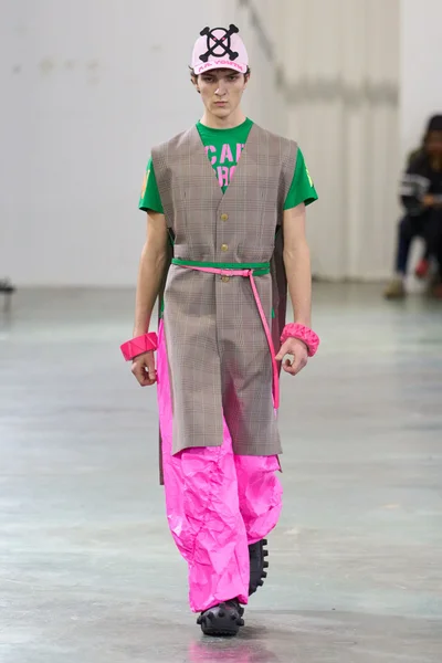 Look 8
